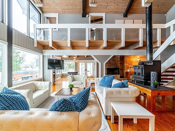 3rd image of 4685 W Nevada Mills Rd