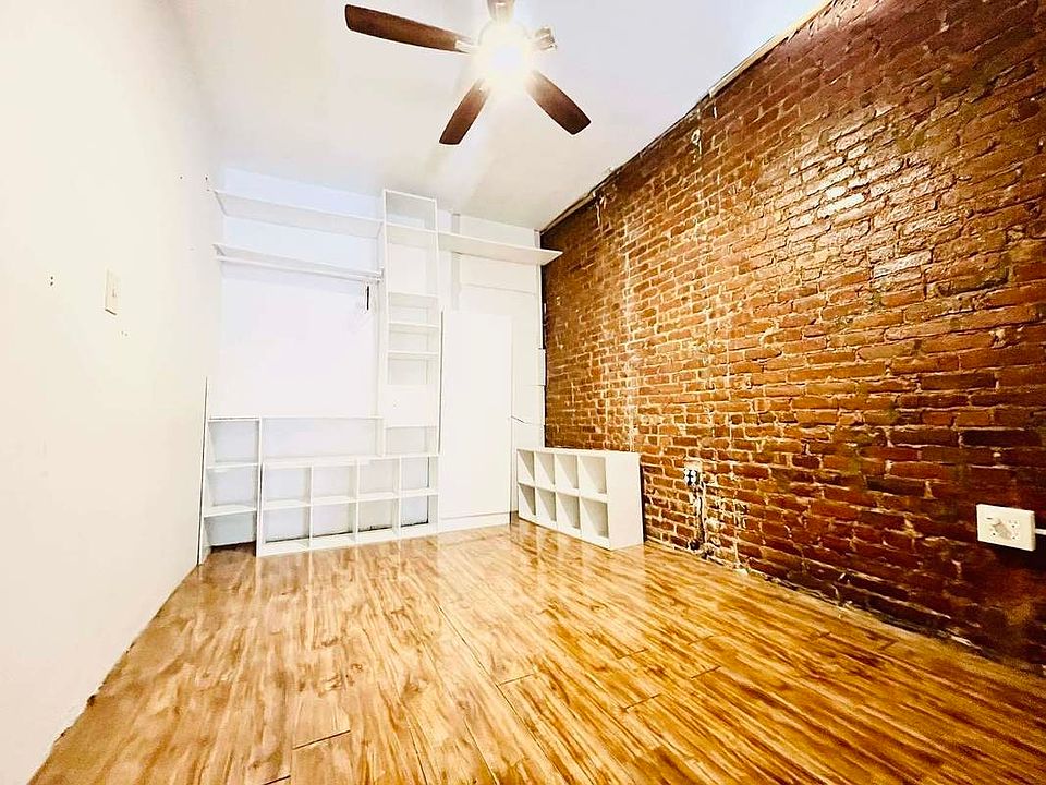 2nd image of 704 Sackett St