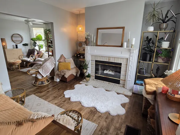 140 E Vine St, Milwaukee, WI 53212