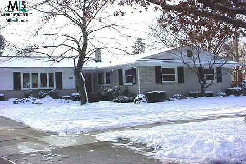 1st image of 1800 Kenwood Dr