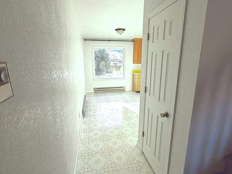 726 Lillian Ln #202 — Photo 13