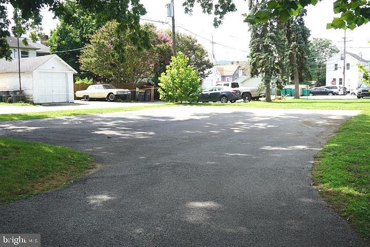 Parking lot