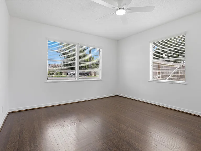 10033 Whiteside Ln — Photo 17