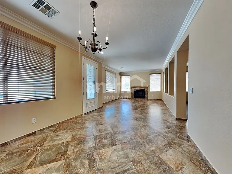 2028 Silver Blaze Ct — Photo 11