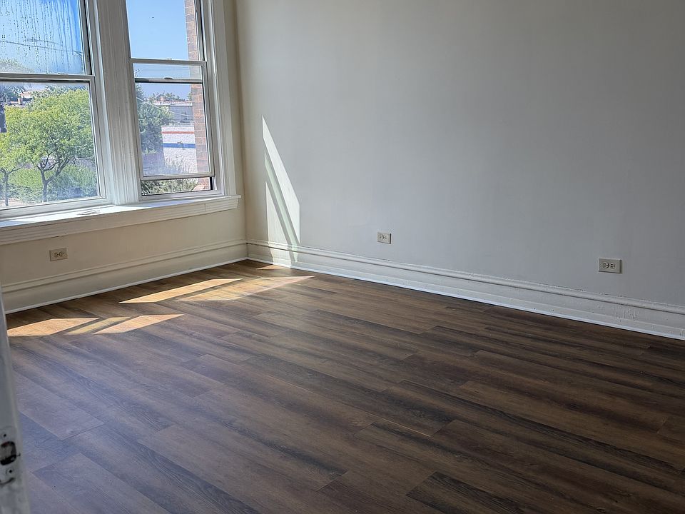 1st image of 3858 W Madison St Unit 2