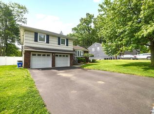 34-16 Barbara Pl, Fair Lawn, NJ 07410