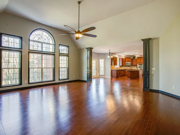 417 Gambrel Ct — Photo 19