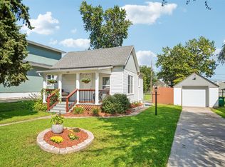313 9th St, West Des Moines, IA 50265