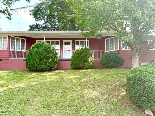 100 Shawnee Way, Clarksburg, WV 26301