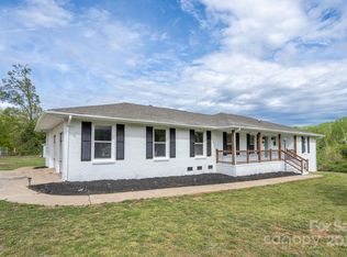 6599 McIntosh Rd, Denver, NC 28164