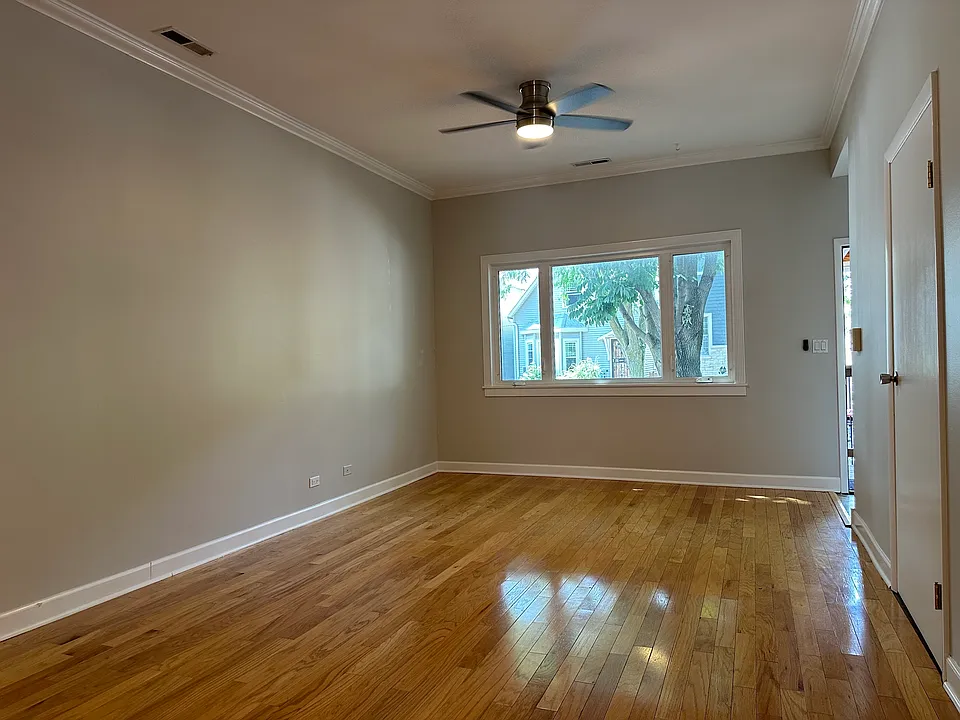 Living/dining room
