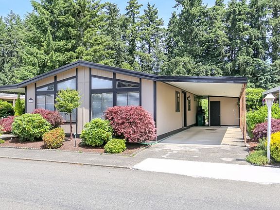 3rd image of 2500 S 370th St Unit 137