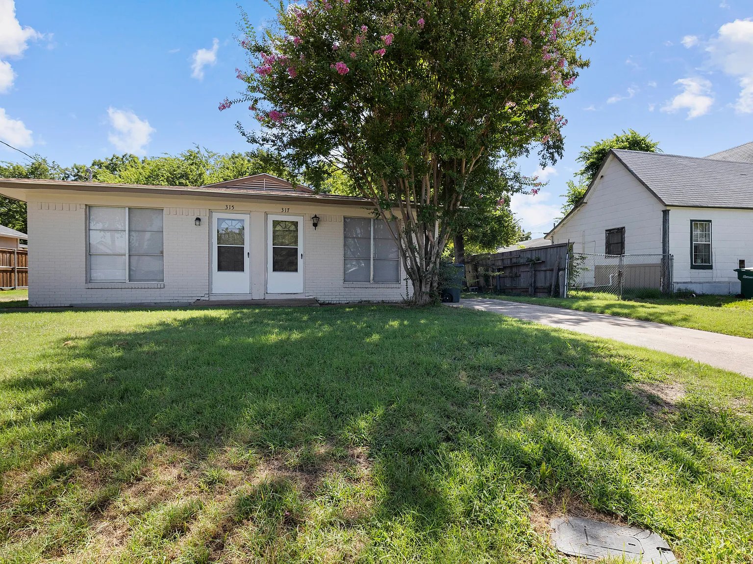 2 bed, 736 sqft, $1,100 — Photo 4