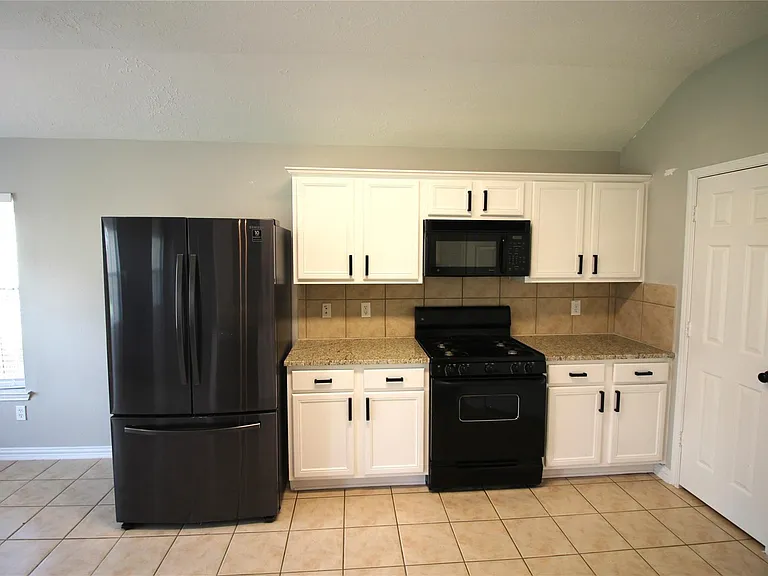 16531 Sperry Gardens Dr — Photo 10