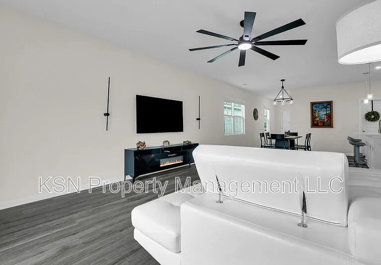 107 Firefly Cir — Photo 10