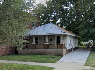 1904 S 15th St, Springfield, IL 62703