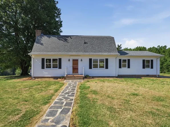 3278 Sandy River Rd, Burkeville, VA 23922