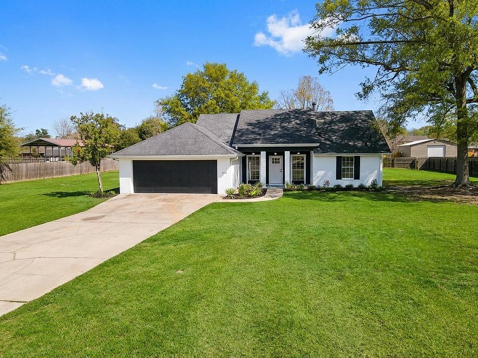 1st image of 2720 Twin Oaks Rd