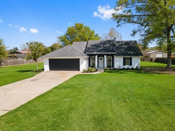 2720 Twin Oaks Rd, Sulphur, LA 70663