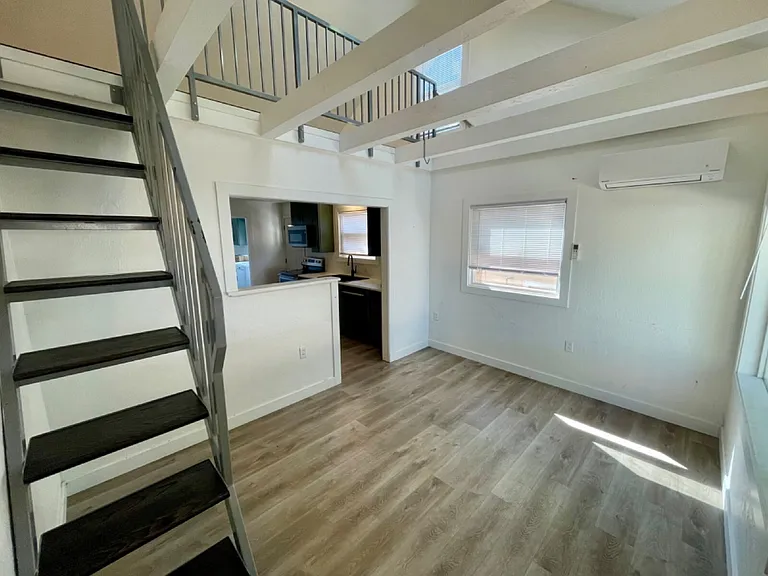 458 W 13th Ave #B — Photo 4