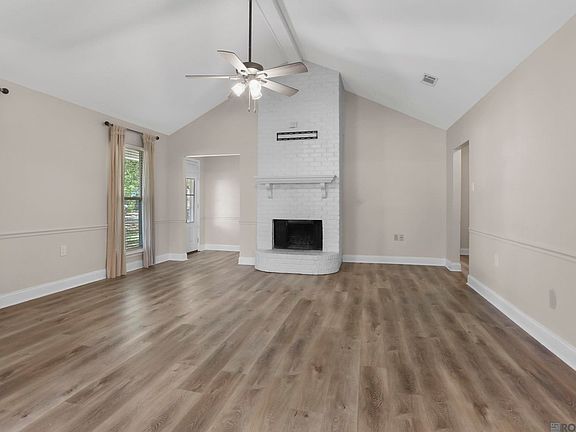 3rd image of 5205 Oak St