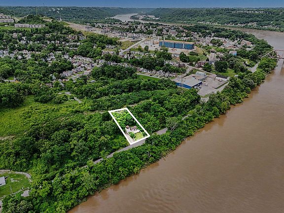 3rd image of 103 River Rd