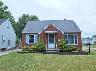 28606 Gilchrist Dr, Willowick, OH