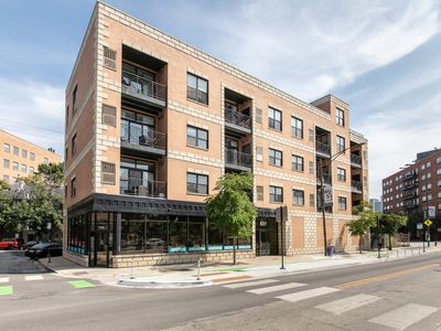 651 N Milwaukee Ave #302, Chicago, IL, 60642