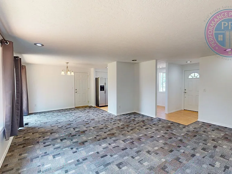 18230 Seaman St — Photo 10