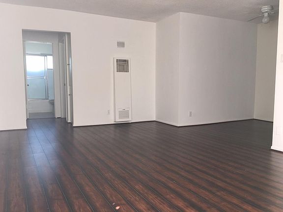 2nd image of 18546 Clark St APT 4