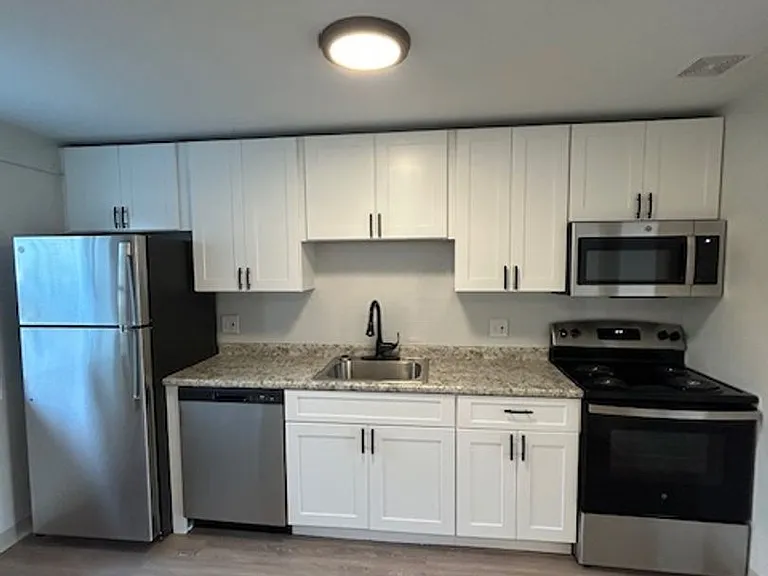 15 Otter Brook Cir #19 — Photo 3