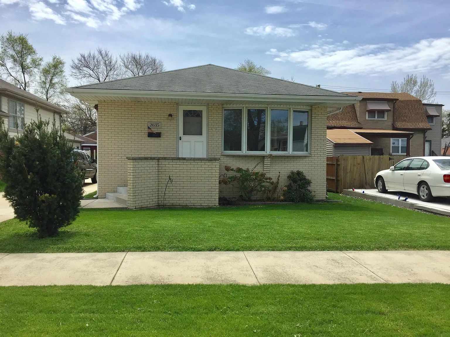 2635 W 98th Pl photo 1
