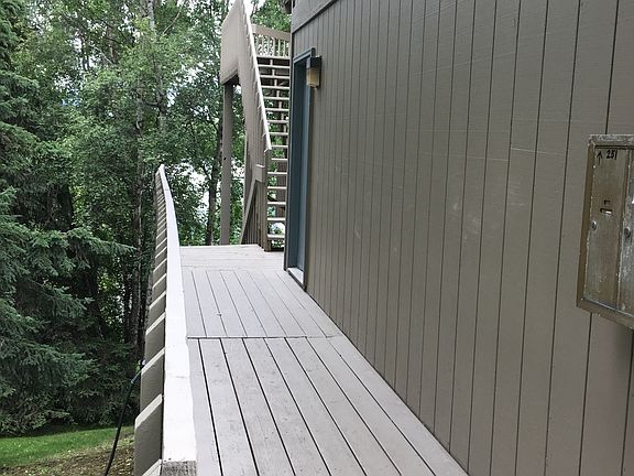 boardwalk to unit