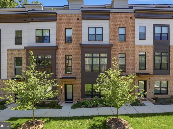 2110 Tysons Ridgeline Rd, Falls Church, VA 22043