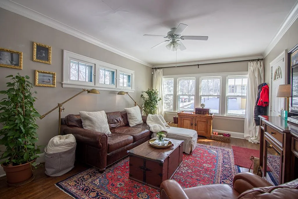 2656 Buchanan St NE — Photo 2