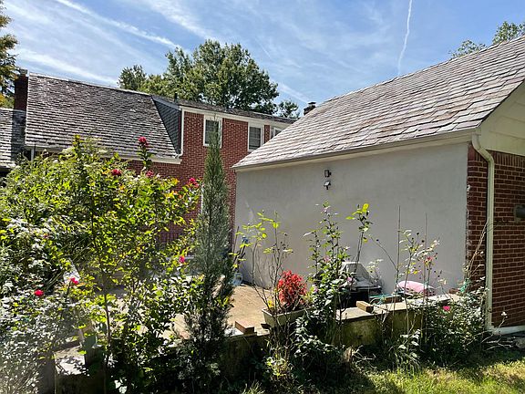 2nd image of 25 Elm Ave