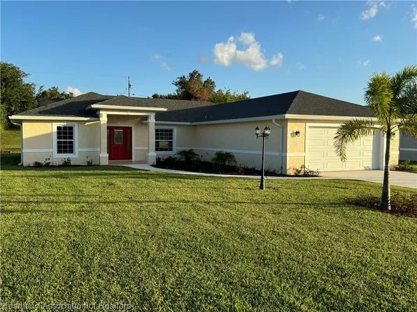 128 Clinton Ave, Lake Placid, FL 33852