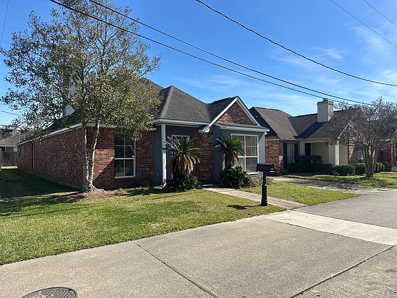 3rd image of 3723 Soledad Dr