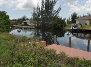 102 NW 39th Ave, Cape Coral, FL 33993