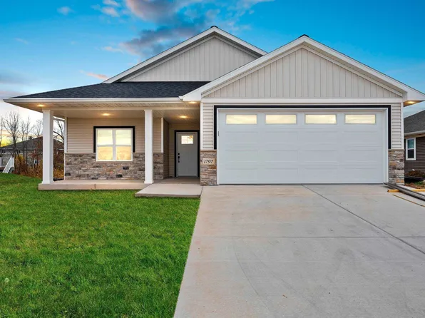 1797 Anna Ct, Green Bay, WI 54311
