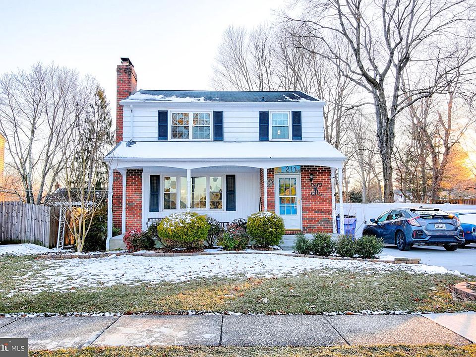 1st image of 211 Princeton Ln