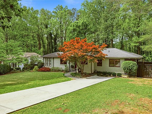 2nd image of 734 Cool Hollow Dr