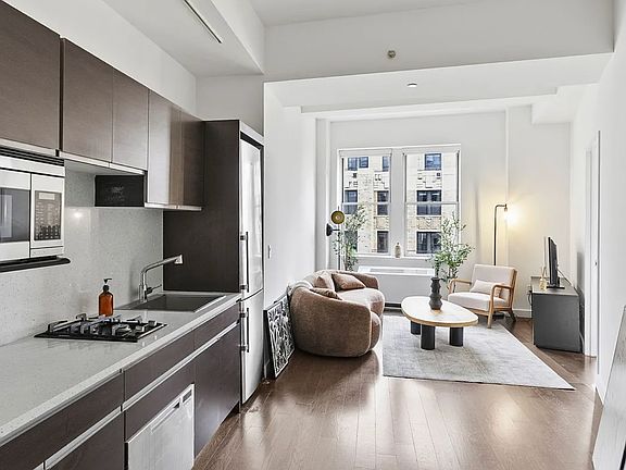 2nd image of 116 John St #27004