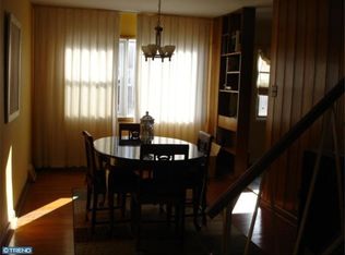 3758 Lankenau Rd, Philadelphia, PA 19131