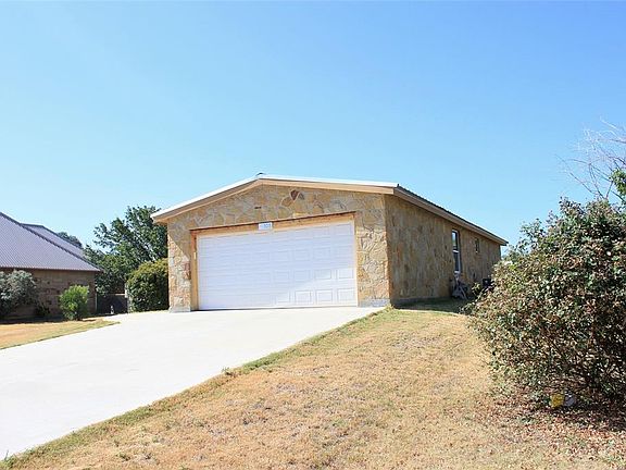 3rd image of 105 Burkett Dr