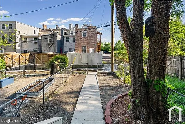 901 Bennett Pl — Photo 25