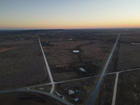 3rd image of 302 County Road 620