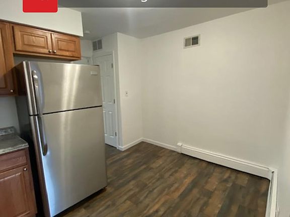 3rd image of 26 Rose Ln Floor 2