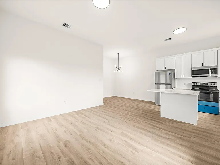 9709 Pelsey St #B — Photo 3
