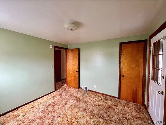 3rd image of 89 Bering Ave